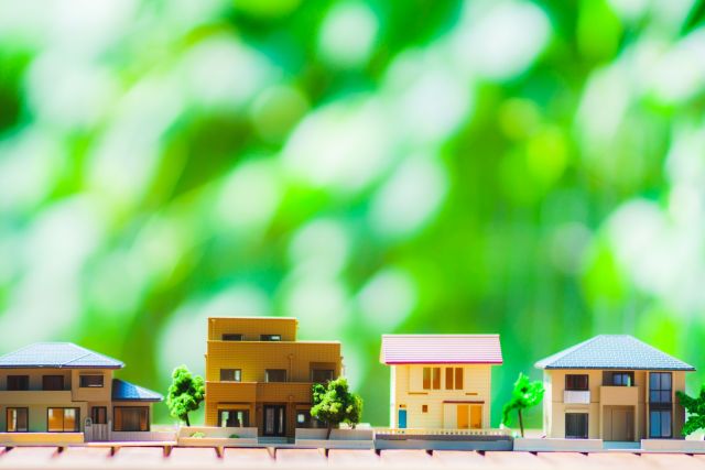 四つの住宅模型